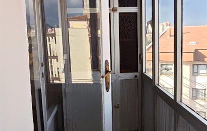 DİKİMEVİ METROSUNA 4 BİNA MESAFEDE 3+1 KOMBİLİ BAĞIMSIZ SALON