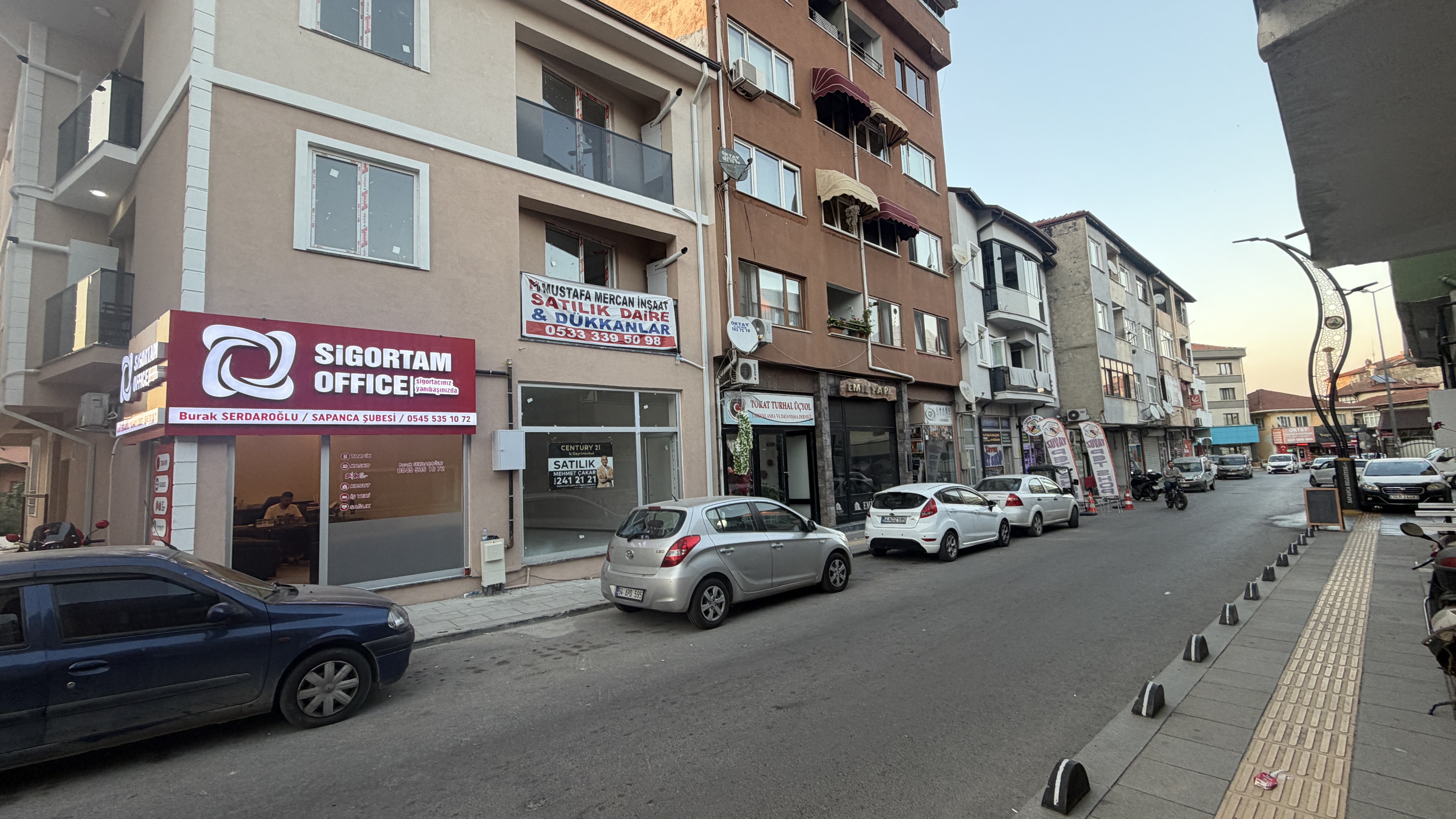SAPANCA ÇARŞI MERKEZDE SATILIK  SIFIR İŞ YERİ