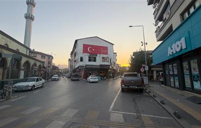 SAPANCA ÇARŞI MERKEZDE SATILIK  SIFIR İŞ YERİ