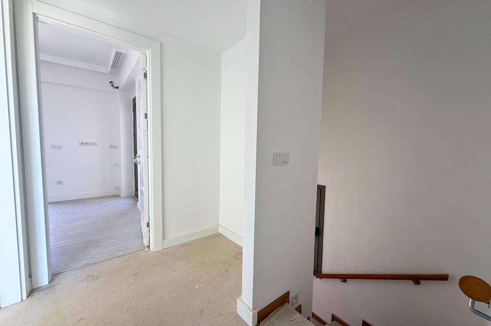Gümüşlük Merkezde Kiralık Yeni Butik Site İçinde Müstakil 3+1 Dubleks ( Eşyasız )