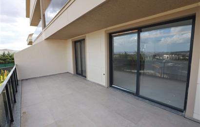 Silivri Ortaköyde Satılık Lüks Villa - Merkezi Isıtmalı
