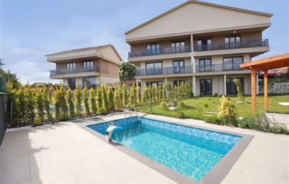 Silivri Ortaköyde Satılık Lüks Villa - Merkezi Isıtmalı