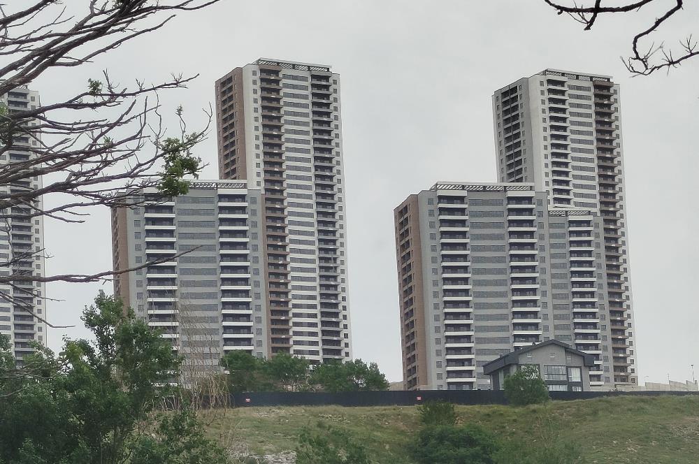 ANKARA BEYTEPEDE AKÇALIDA 4+1 ÖNÜ AÇIK DAİREMİZ SATILIKTIR.