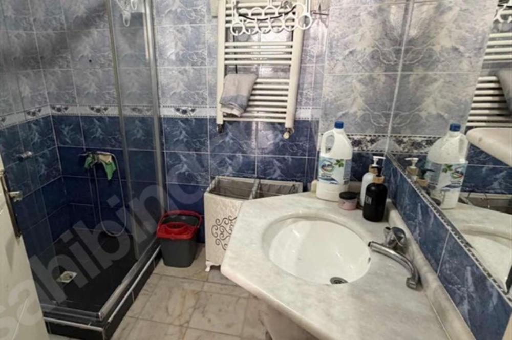 KOŞUYOLU SINIRI ÖZKURŞLAR MAKETİN EN ÜST DUBLEX KATI 2 AD. AYRI GİRİŞLİ DAİRE