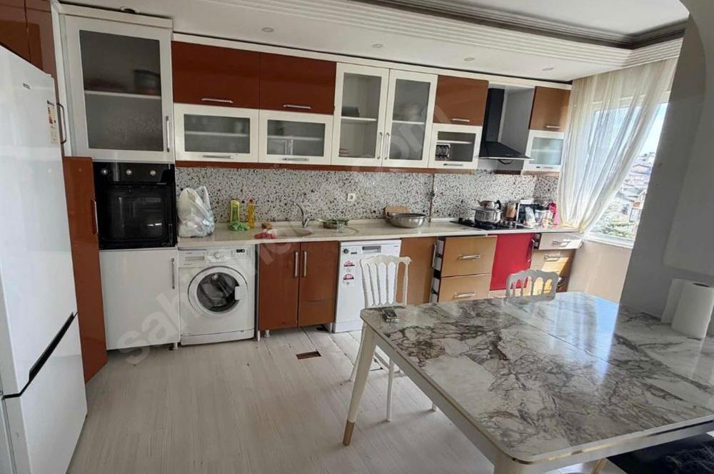 KOŞUYOLU SINIRI ÖZKURŞLAR MAKETİN EN ÜST DUBLEX KATI 2 AD. AYRI GİRİŞLİ DAİRE