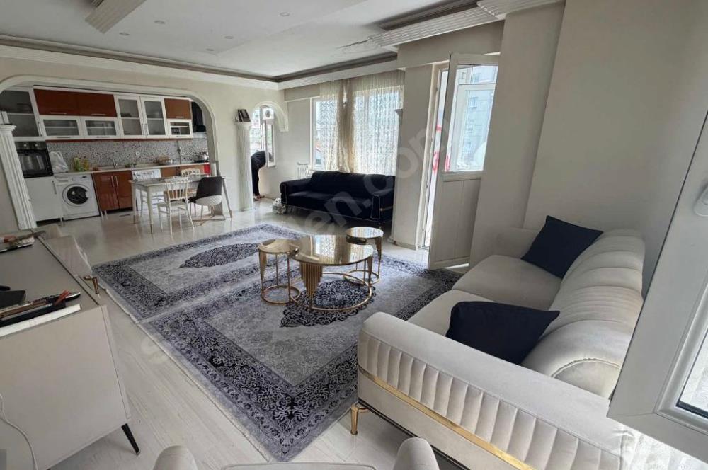 KOŞUYOLU SINIRI ÖZKURŞLAR MAKETİN EN ÜST DUBLEX KATI 2 AD. AYRI GİRİŞLİ DAİRE