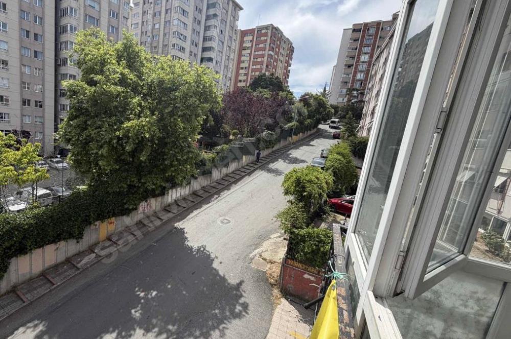 KOŞUYOLU SINIRI ÖZKURŞLAR MAKETİN EN ÜST DUBLEX KATI 2 AD. AYRI GİRİŞLİ DAİRE
