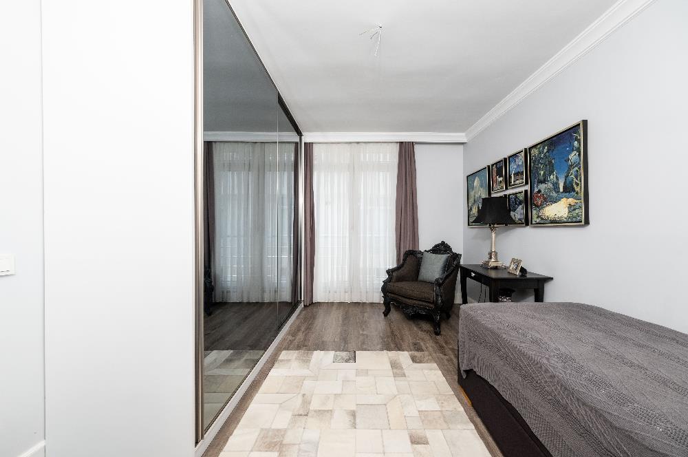 C21 DEN ZAMAN ÖTESİNDE MİMARİ YAPI 45M² TERASLI ŞÖMİNELİ DUBLEKS