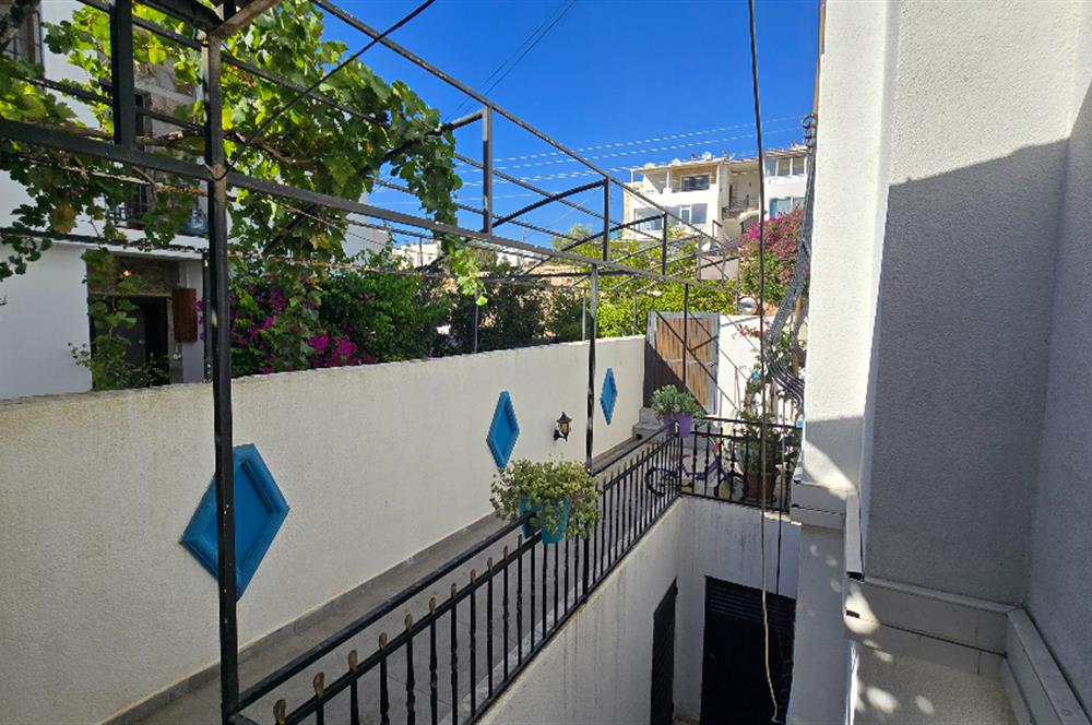 BODRUM BİTEZ EŞYASIZ KİRALIK DAİRE 3+1 2.KAT