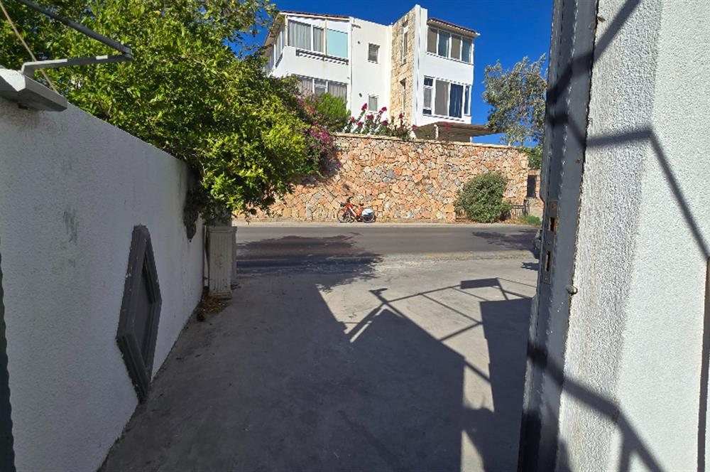 BODRUM BİTEZ EŞYASIZ KİRALIK DAİRE 3+1 2.KAT