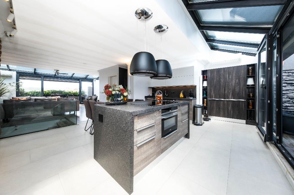 C21 DEN ZAMAN ÖTESİNDE MİMARİ YAPI 45M² TERASLI ŞÖMİNELİ DUBLEKS