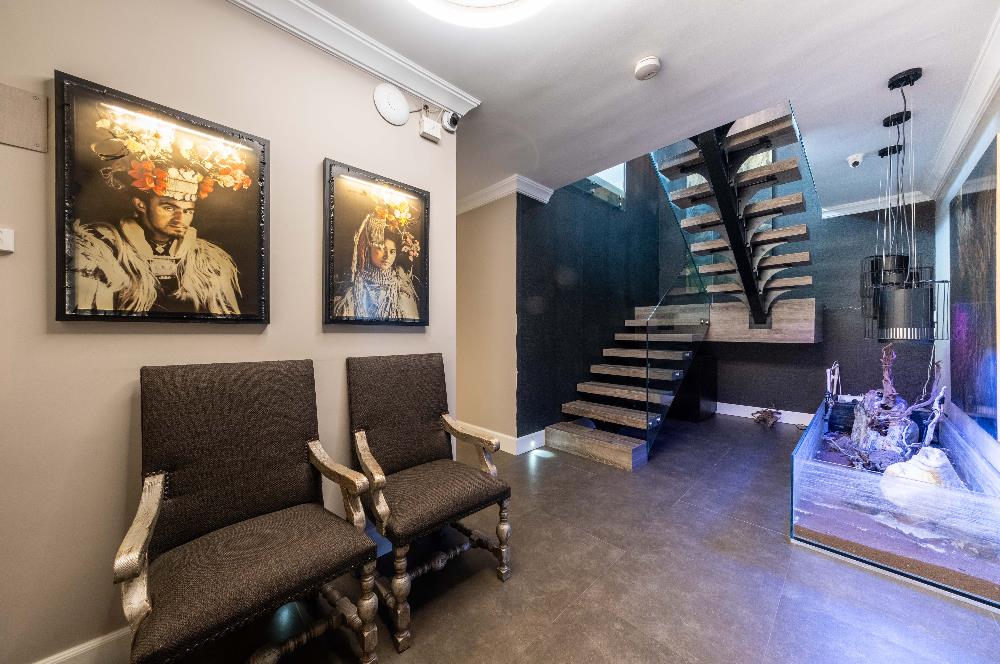C21 DEN ZAMAN ÖTESİNDE MİMARİ YAPI 45M² TERASLI ŞÖMİNELİ DUBLEKS