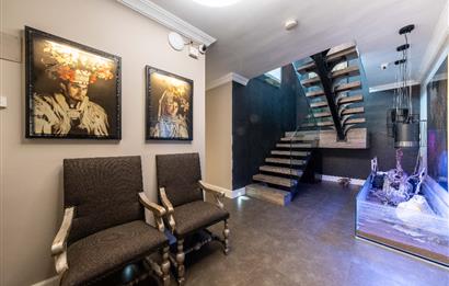 C21 DEN ZAMAN ÖTESİNDE MİMARİ YAPI 45M² TERASLI ŞÖMİNELİ DUBLEKS