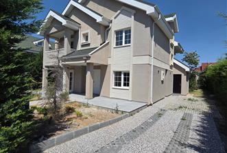 GÖLBAŞI, BAHÇEŞEHİR EVLERİNDE ÖZEL KONUMDA 6+2, KİRALIK VİLLA - 1 - 36784