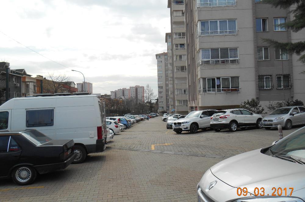 KOŞUYOLU SINIRI ÖZLEM SİTESİNDE SATILIK DÜKKAN KİRACILI