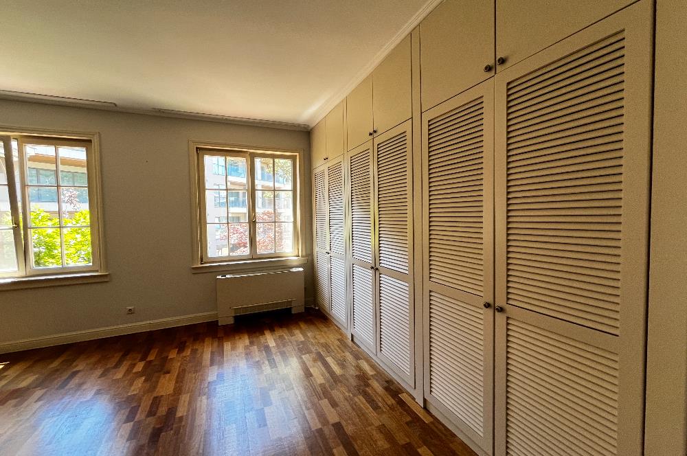 C21 DEN KEMER COUNTRY KEMERBOYU SİTESİ'NDE 3,5+1 KİRALIK