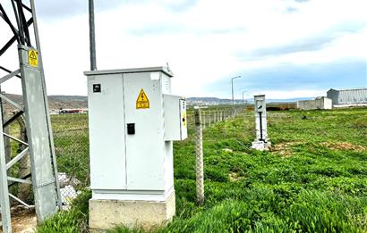 ŞEREFLİKOÇHİSAR ANKARA ADANA YOLU ÜZERİ 50 DÖNÜM ÇİFTLİK MANDIRA