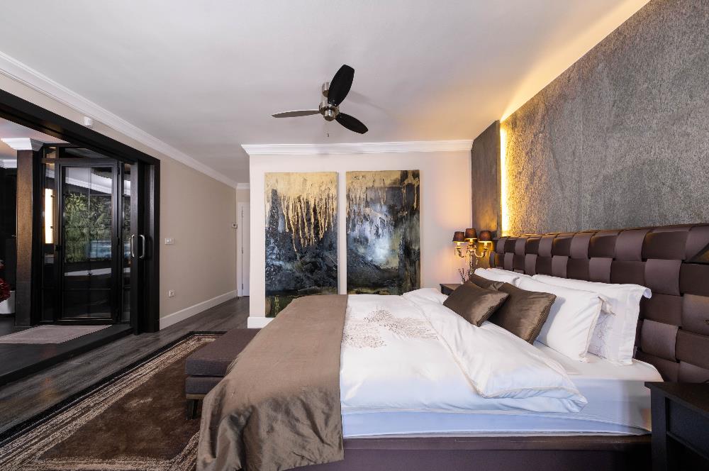 C21 DEN ZAMAN ÖTESİNDE MİMARİ YAPI 45M² TERASLI ŞÖMİNELİ DUBLEKS