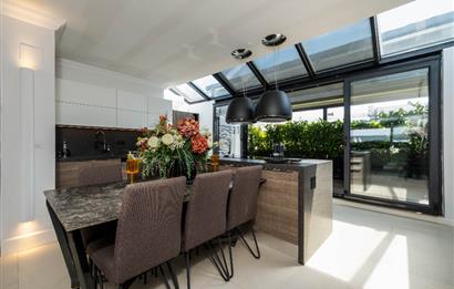 C21 DEN ZAMAN ÖTESİNDE MİMARİ YAPI 45M² TERASLI ŞÖMİNELİ DUBLEKS