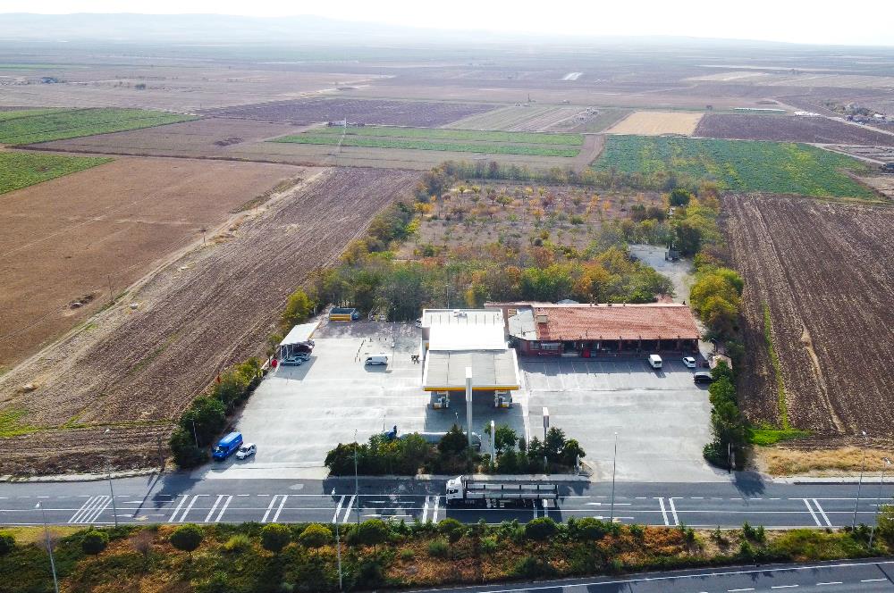 ANKARA ŞEREFLİKOÇHİSAR DİNLENME TESİSİ 32.000M2 ARSA İÇİNDE