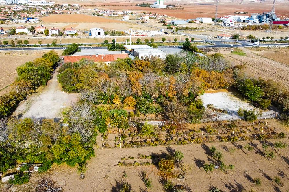 ANKARA ŞEREFLİKOÇHİSAR DİNLENME TESİSİ 32.000M2 ARSA İÇİNDE