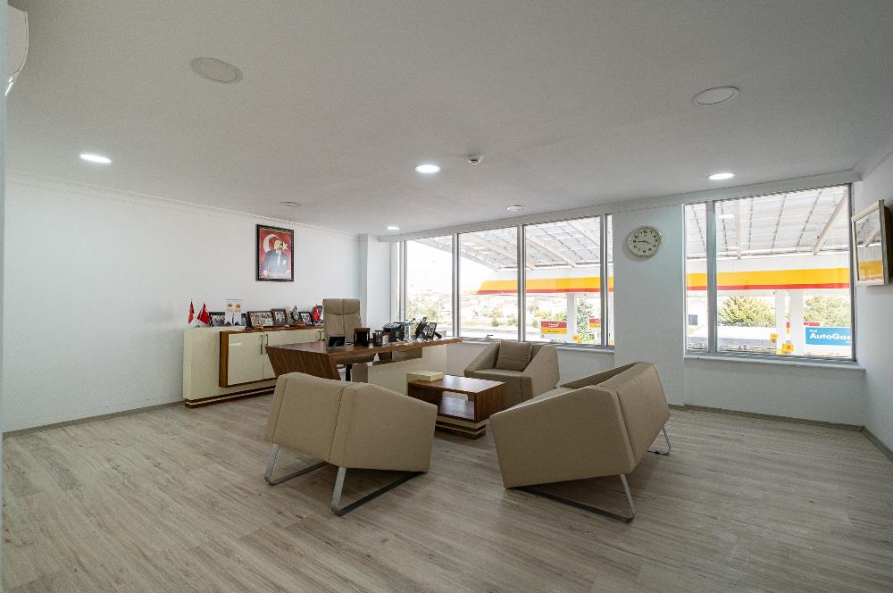 ANKARA ŞEREFLİKOÇHİSAR DİNLENME TESİSİ 32.000M2 ARSA İÇİNDE