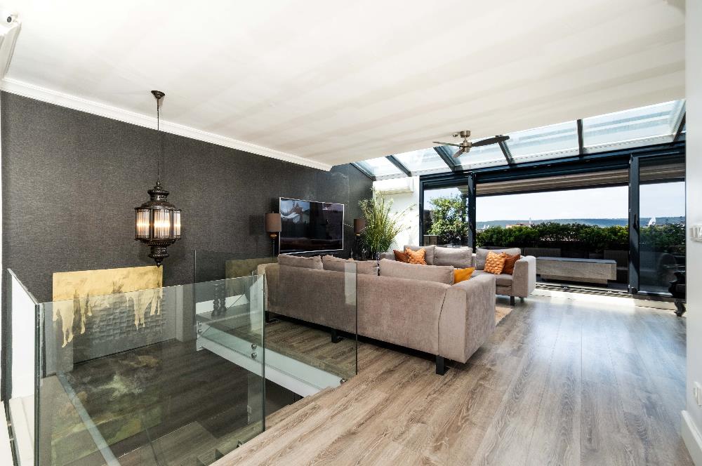 C21 DEN ZAMAN ÖTESİNDE MİMARİ YAPI 45M² TERASLI ŞÖMİNELİ DUBLEKS