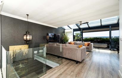 C21 DEN ZAMAN ÖTESİNDE MİMARİ YAPI 45M² TERASLI ŞÖMİNELİ DUBLEKS
