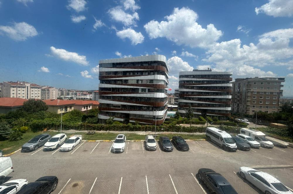 PENDİK ÇAMLIK CRYSTAL PARK YATIRIMLIK/ OTURUMLUK 1+1 DAİRE