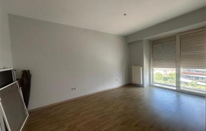 PENDİK ÇAMLIK CRYSTAL PARK YATIRIMLIK/ OTURUMLUK 1+1 DAİRE