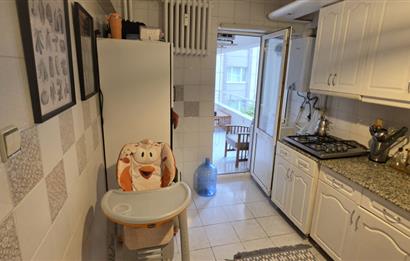 Koşuyolu Özlem Sitesi'nde bakımlı 3+1 kiralık ÇİFT ASANSÖRLÜ