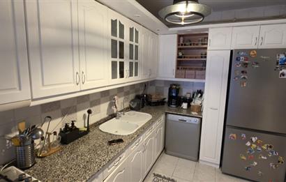 Koşuyolu Özlem Sitesi'nde bakımlı 3+1 kiralık ÇİFT ASANSÖRLÜ
