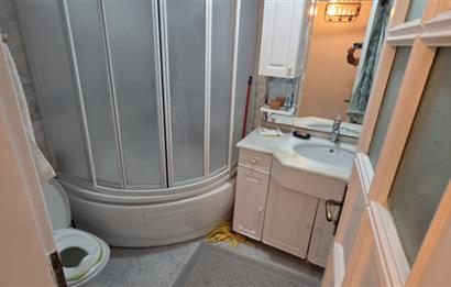 Koşuyolu Özlem Sitesi'nde bakımlı 3+1 kiralık ÇİFT ASANSÖRLÜ