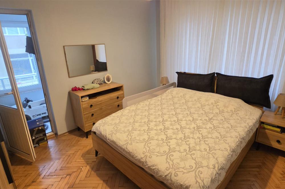 Koşuyolu Özlem Sitesi'nde bakımlı 3+1 kiralık ÇİFT ASANSÖRLÜ