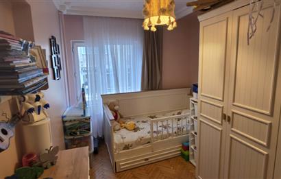 Koşuyolu Özlem Sitesi'nde bakımlı 3+1 kiralık ÇİFT ASANSÖRLÜ