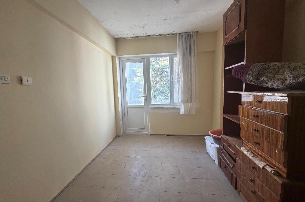 C21 Cius; Kumlada Denize 50 m 2+1 Satılık Daire