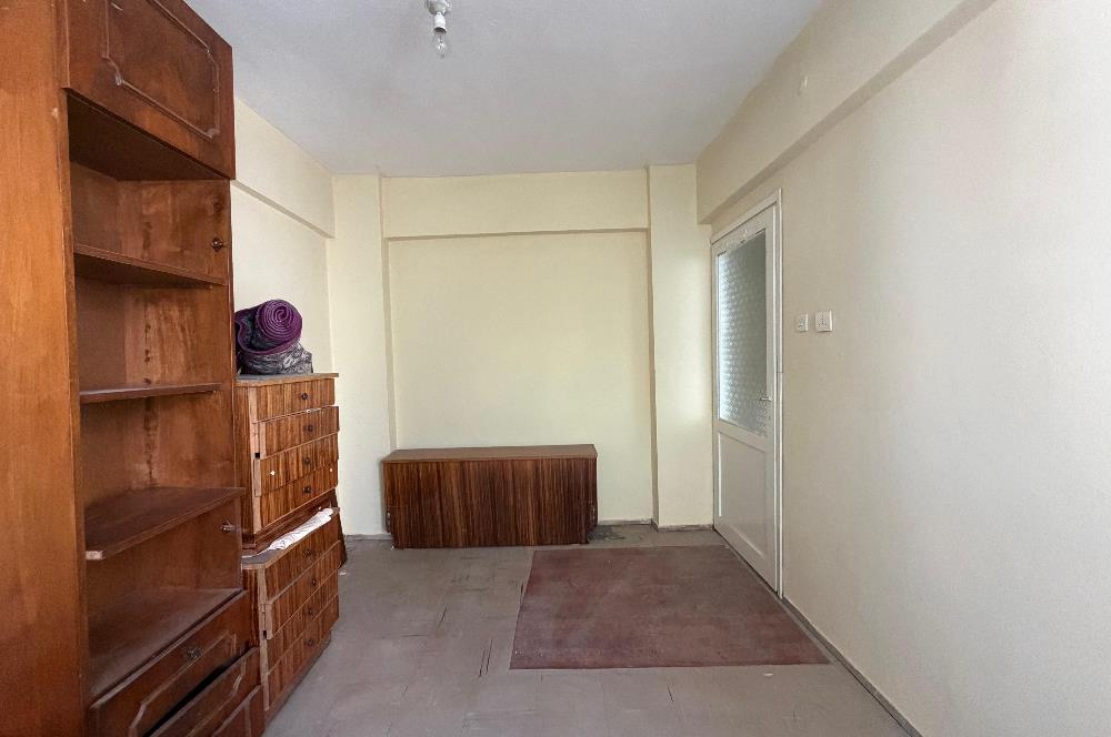C21 Cius; Kumlada Denize 50 m 2+1 Satılık Daire