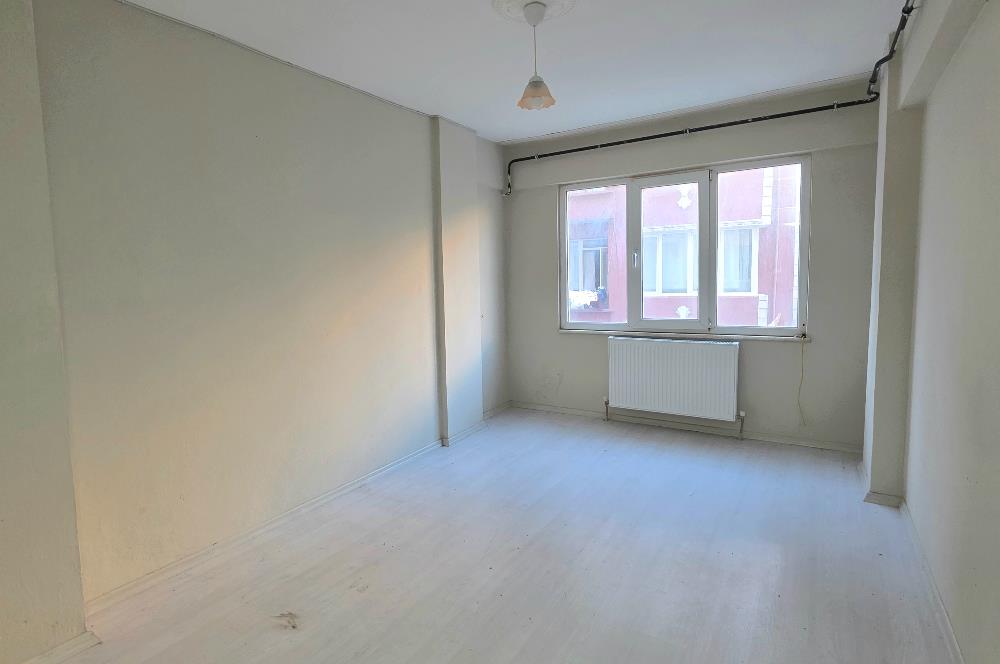 C21 Cius; E.pazar Cad. Civarı Arakat 3+1 Kiralık Daire