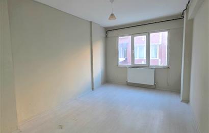 C21 Cius; E.pazar Cad. Civarı Arakat 3+1 Kiralık Daire