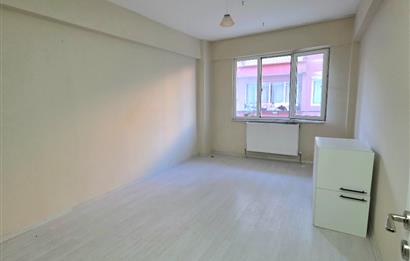 C21 Cius; E.pazar Cad. Civarı Arakat 3+1 Kiralık Daire