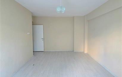 C21 Cius; E.pazar Cad. Civarı Arakat 3+1 Kiralık Daire