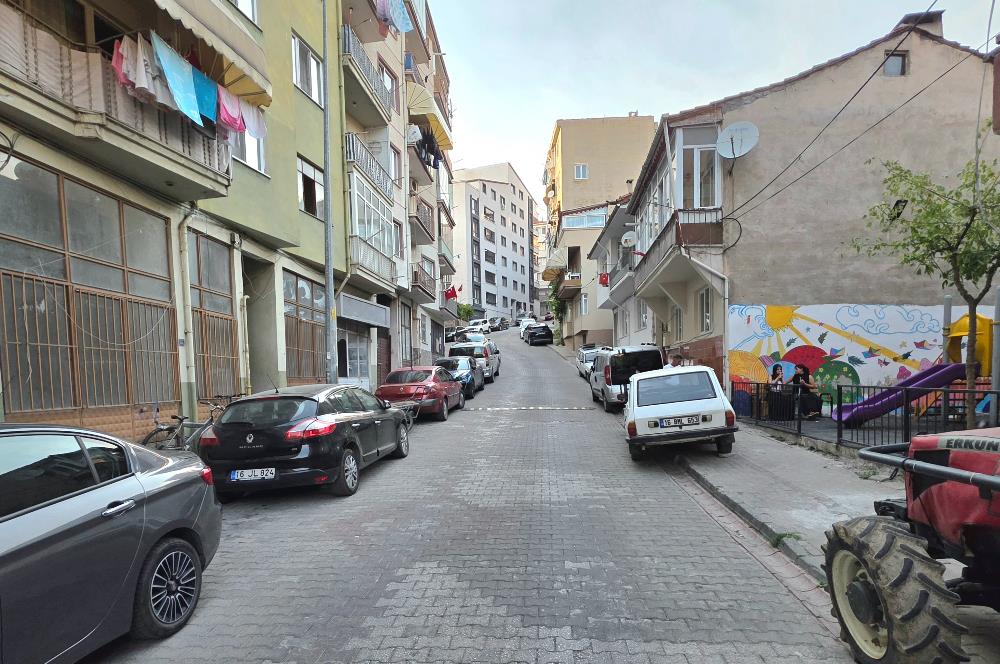 C21 Cius; E.pazar Cad. Civarı Arakat 3+1 Kiralık Daire
