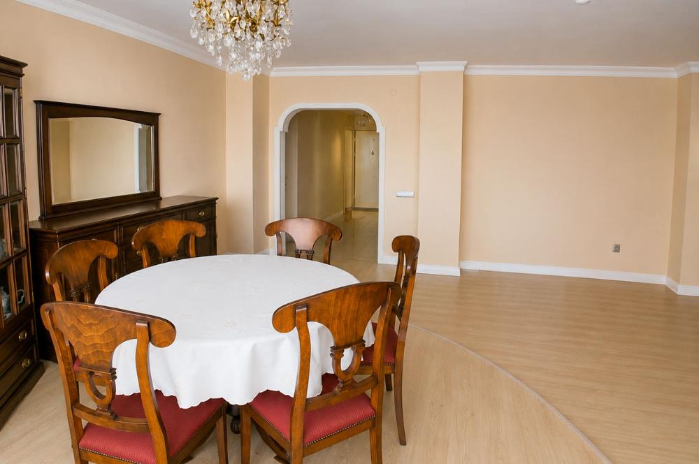 C21 BAL'DAN ATATÜRK MAHALLESİNDE SATILIK 3+1 GENİŞ DAİRE