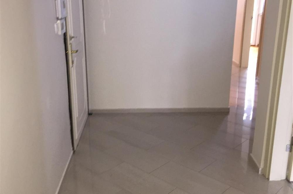 Metro İstasyonu Yakını Geniş Ferah 115 m² 3+1 Kiralık Daire