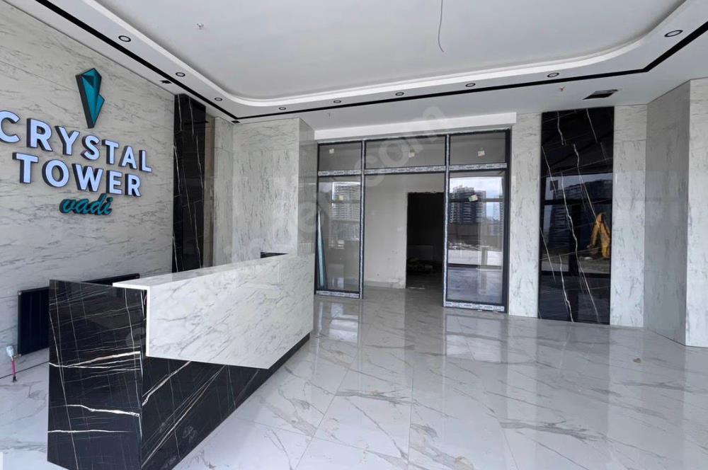 CRYSTAL TOWER VADİ'DE YÜKSEK KAT MANZARALI SATILIK 2+1 DAİRE