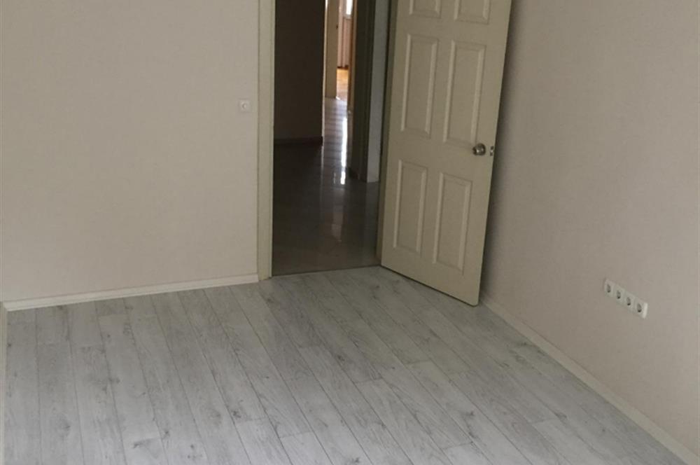 Metro İstasyonu Yakını Geniş Ferah 115 m² 3+1 Kiralık Daire