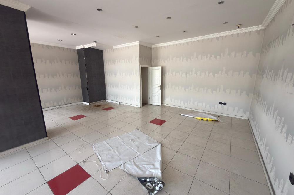 NATO YOLU CADDESİ ÜZERİNDE 260 M² YÜKSEK TABELA DEĞERLİ KİRALIK