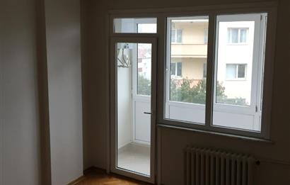 Metro İstasyonu Yakını Geniş Ferah 115 m² 3+1 Kiralık Daire