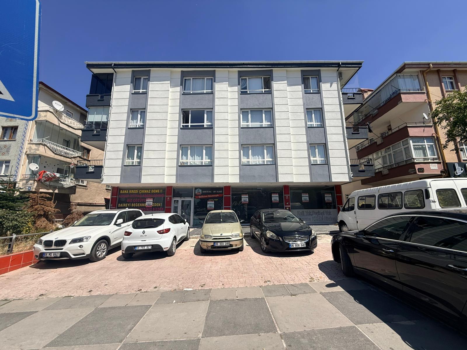 NATO YOLU CADDESİ ÜZERİNDE 260 M² YÜKSEK TABELA DEĞERLİ KİRALIK