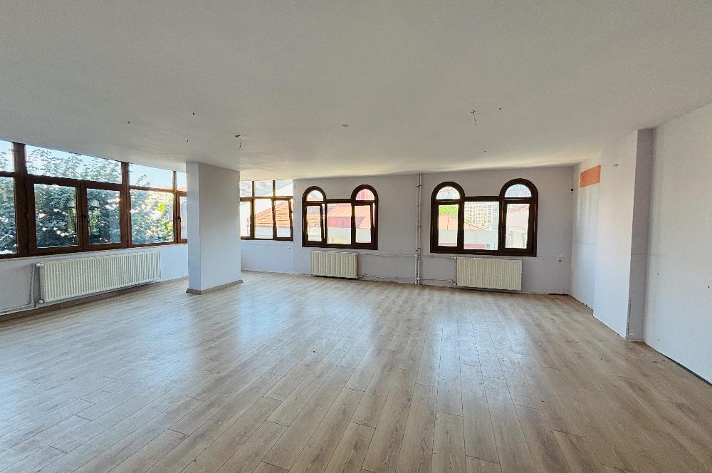 KOŞUYOLU MÜSTAKİL BİNA 300 M2 NET +100 M2 TERAS KULLANIMLI